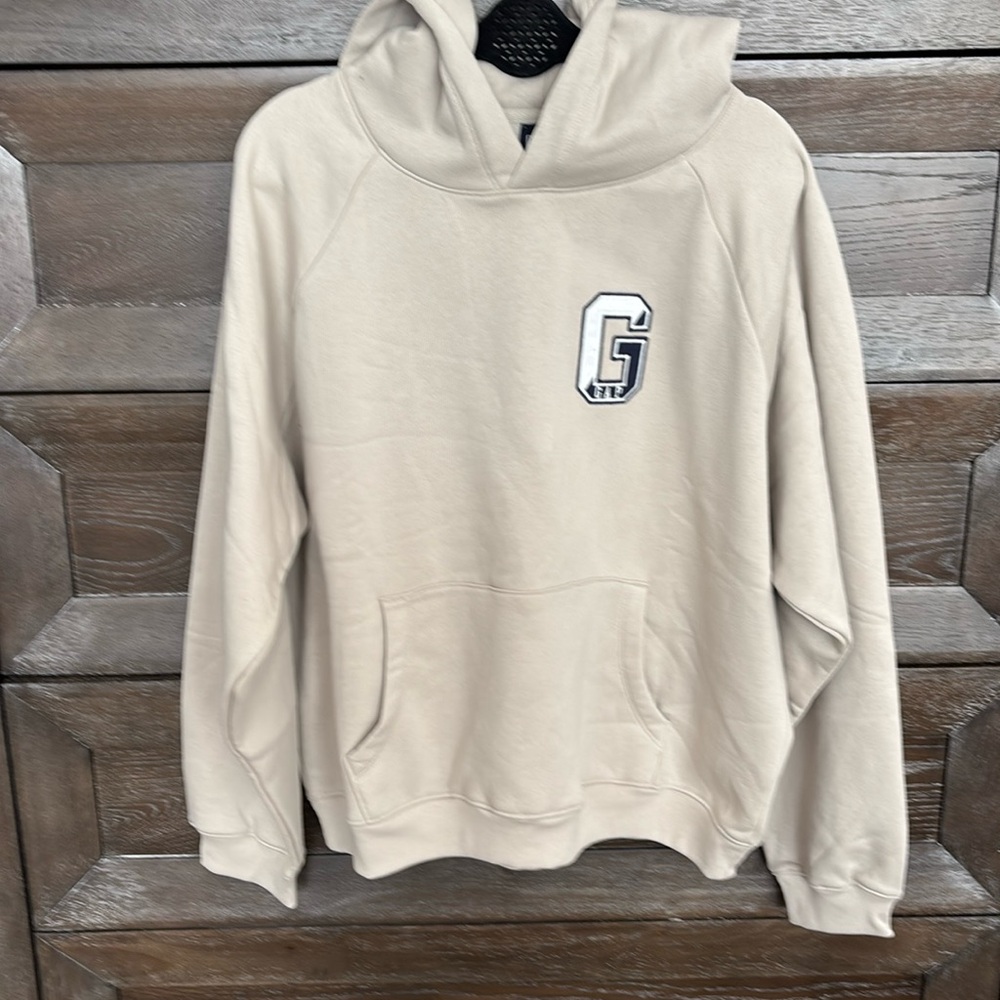 GAP women’s sweatshirt. New with tags. Women’s XL